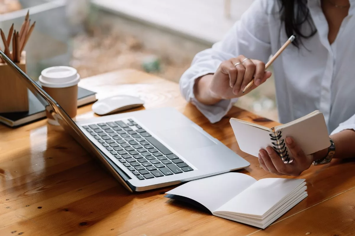 Antisipasi Masalah Teknis Saat Memilih Sewa Laptop Semarang Barat